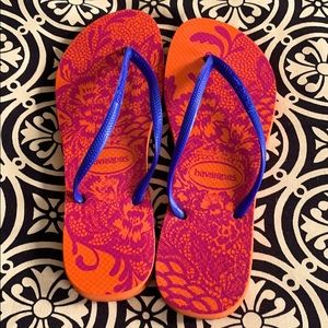 LIKE NEW Havaianas Orange/Purple Flip Flops